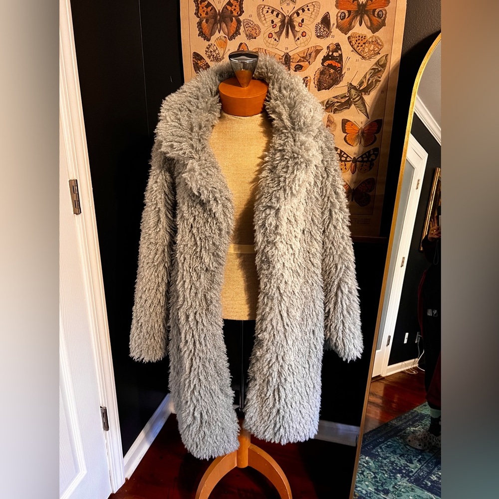 Wild Fable shabby faux fur jacket/coat. Oversized fit with pockets.